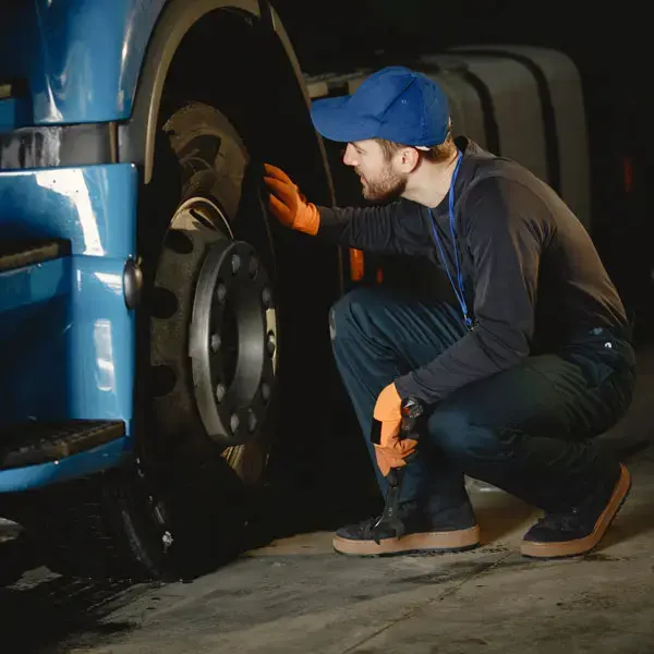 Мобільний вантажний шиномонтаж в Дніпрі