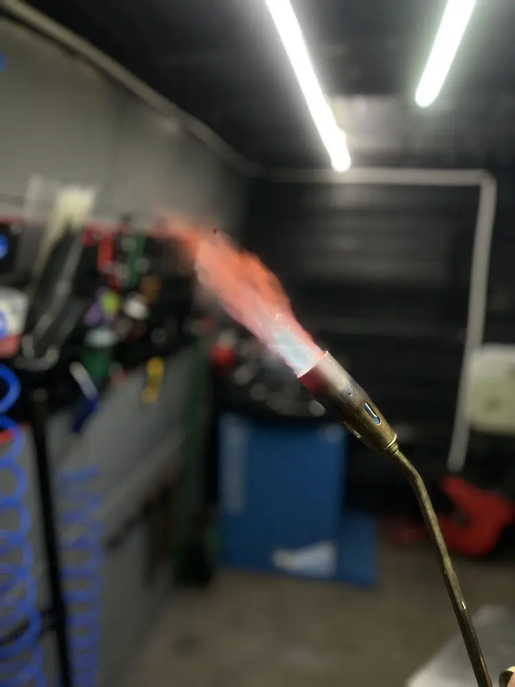 Чому варто обрати компанію 20 дюймів для ремонту легкосплавних дисків?