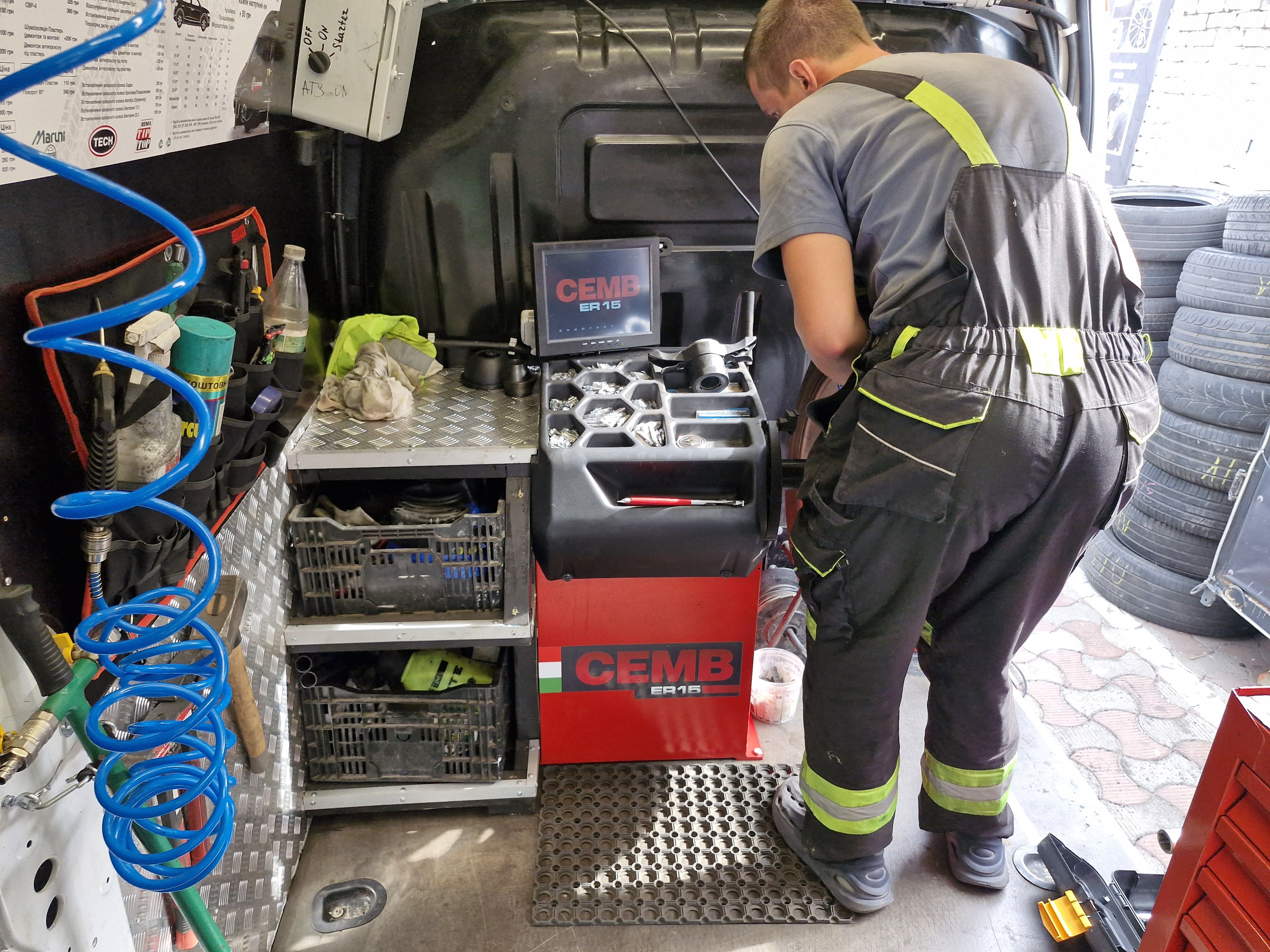 Мобильный шиномонтаж