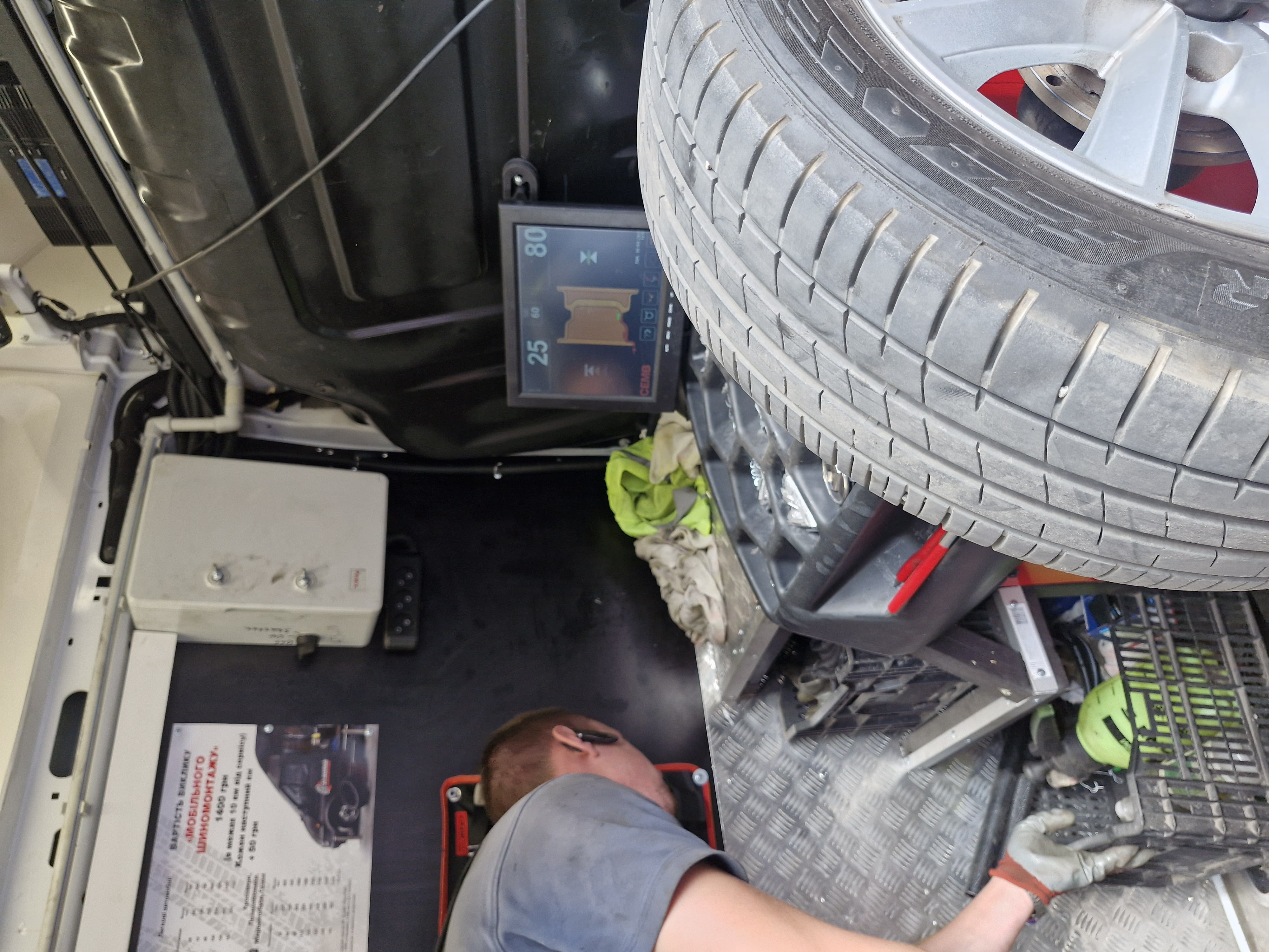 Мобильный шиномонтаж